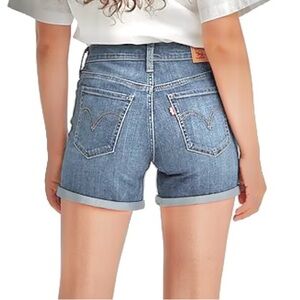 Levi’s Denim Classic Shorts Size 25 - Can also be worn Bermuda-style